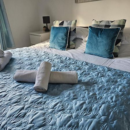 Snug - Meadhan Apartment Геленсбург Екстер'єр фото